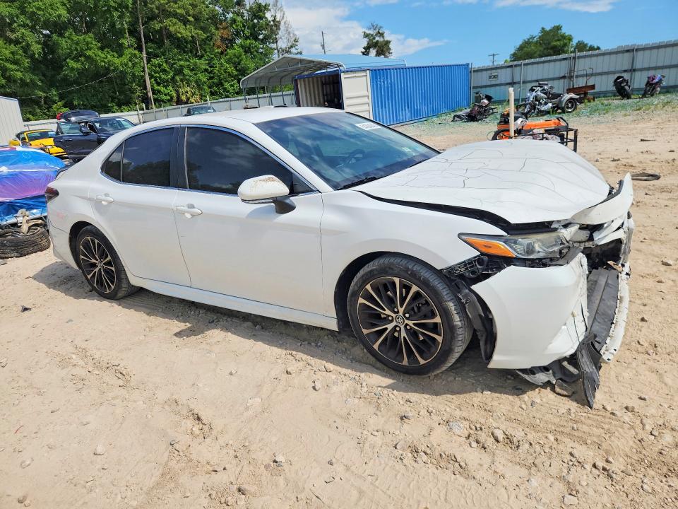 54394046 :رقم المزاد ، 4T1B11HKXJU535344 vin ، 2018 Toyota Camry مزاد بيع
