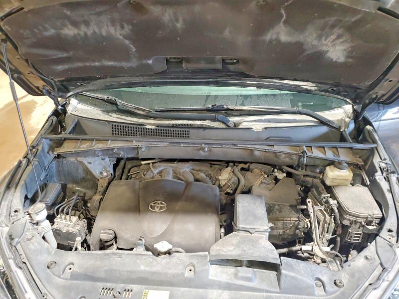 52210036 :رقم المزاد ، 5TDJZRFH5KS563380 vin ، 2019 Toyota Highlander مزاد بيع