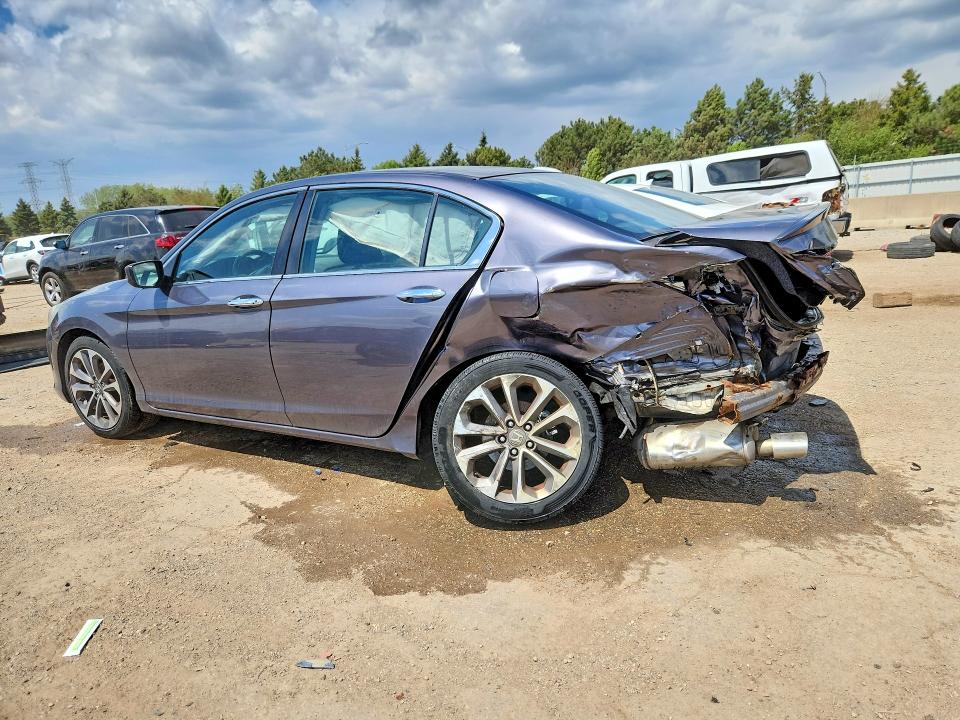 Продажа на аукционе авто 2015 Honda Accord, vin: 1HGCR2F55FA067005, номер лота: 52782806
