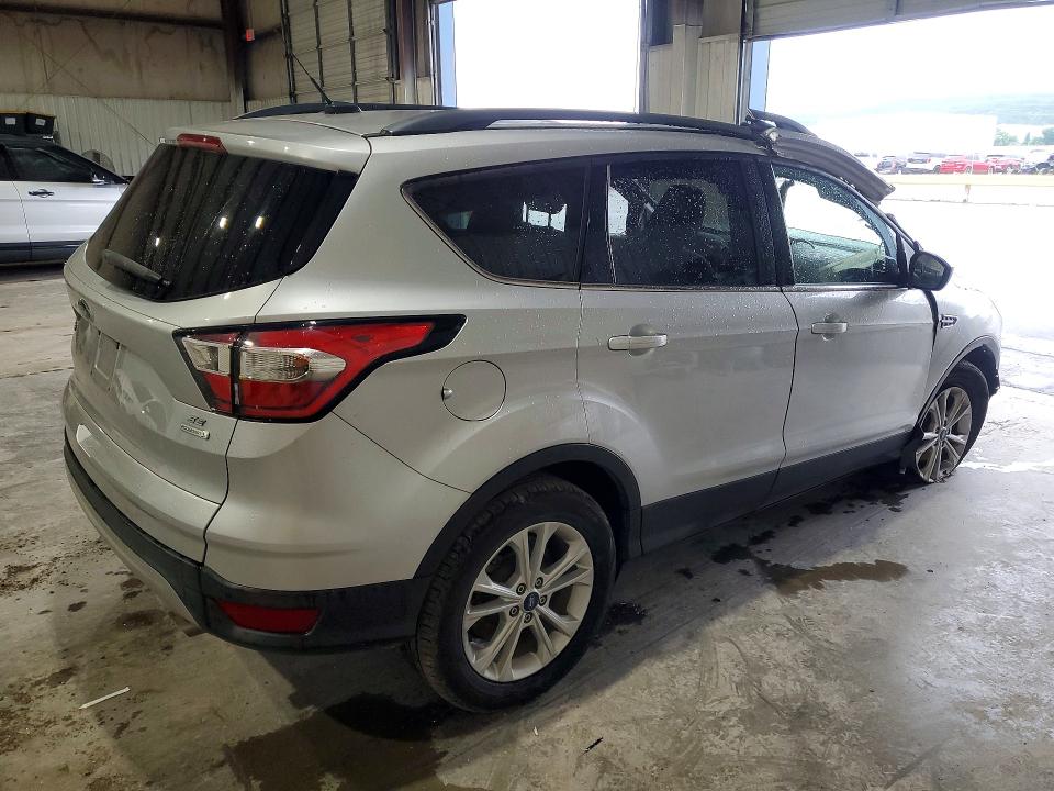 2018 Ford Escape მანქანა იყიდება აუქციონზე, vin: 1FMCU0GD4JUD60615, აუქციონის ნომერი: 54591816
