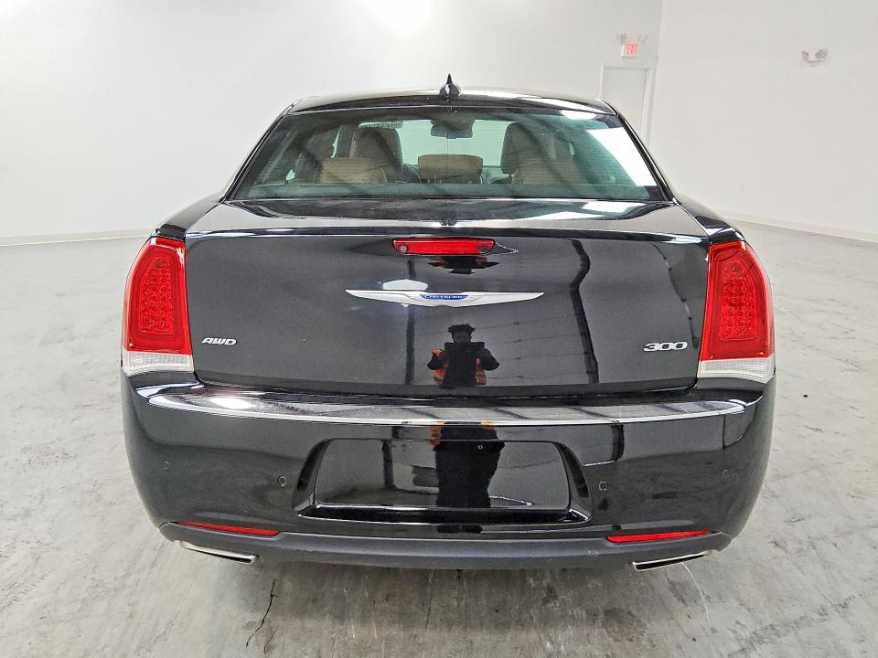 2019 Chrysler 300 მანქანა იყიდება აუქციონზე, vin: 2C3CCAKG2KH556673, აუქციონის ნომერი: 52331956