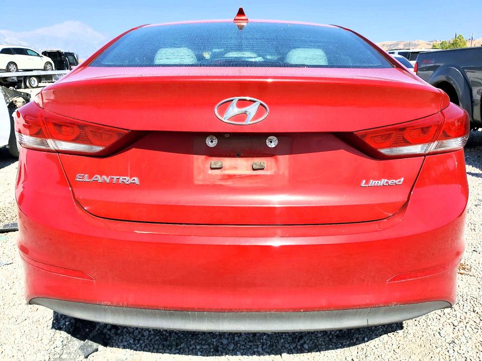 2017 Hyundai Elantra მანქანა იყიდება აუქციონზე, vin: 5NPD84LF4HH005556, აუქციონის ნომერი: 52838536