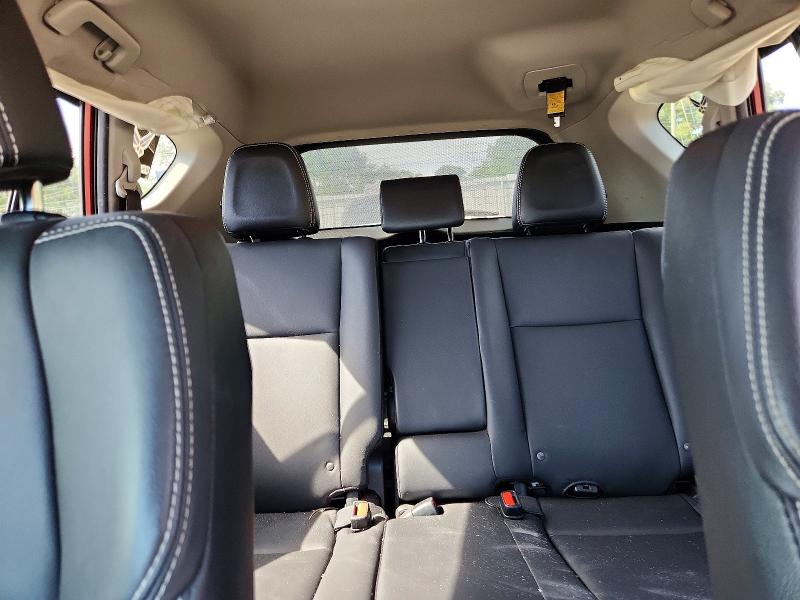 Продажа на аукционе авто 2018 Toyota Rav4, vin: JTMYFREV2JD118717, номер лота: 53899696