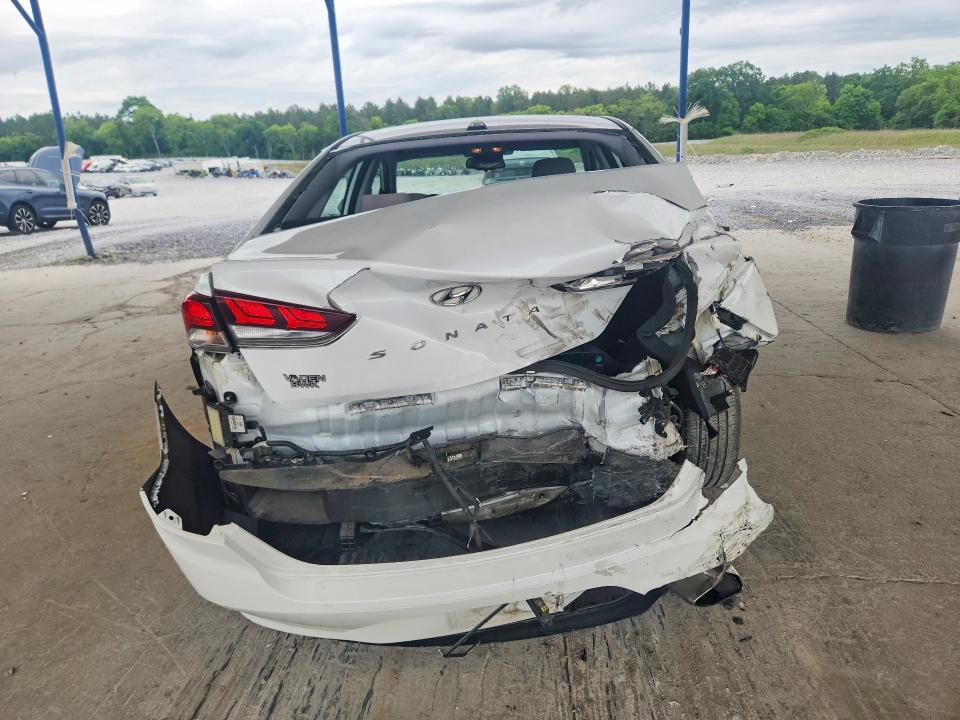 2018 Hyundai Sonata მანქანა იყიდება აუქციონზე, vin: 5NPE34AF2JH633675, აუქციონის ნომერი: 53180126