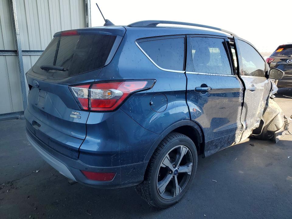 54709356 :رقم المزاد ، 1FMCU9HDXJUB15000 vin ، 2018 Ford Escape مزاد بيع