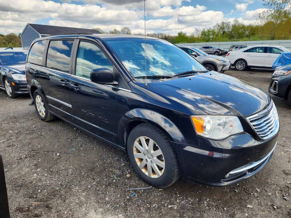 52660386 :رقم المزاد ، 2C4RC1BG5FR589138 vin ، 2015 Chrysler Town & Country مزاد بيع