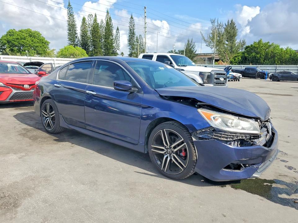 52895366 :رقم المزاد ، 1HGCR2F51HA134539 vin ، 2017 Honda Accord مزاد بيع
