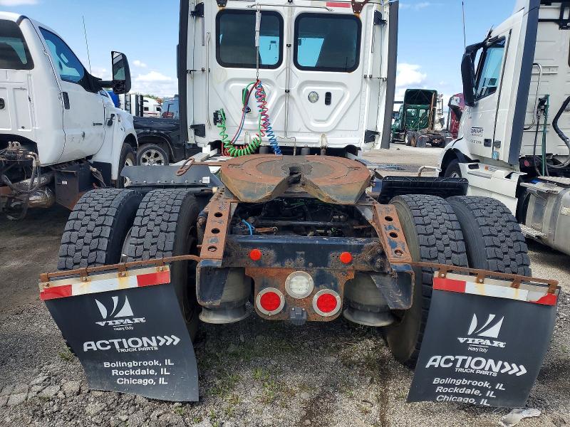 Продажа на аукционе авто 2018 Freightliner Cascadia 113, vin: 1FUBGAD96JLJV5406, номер лота: 52139886