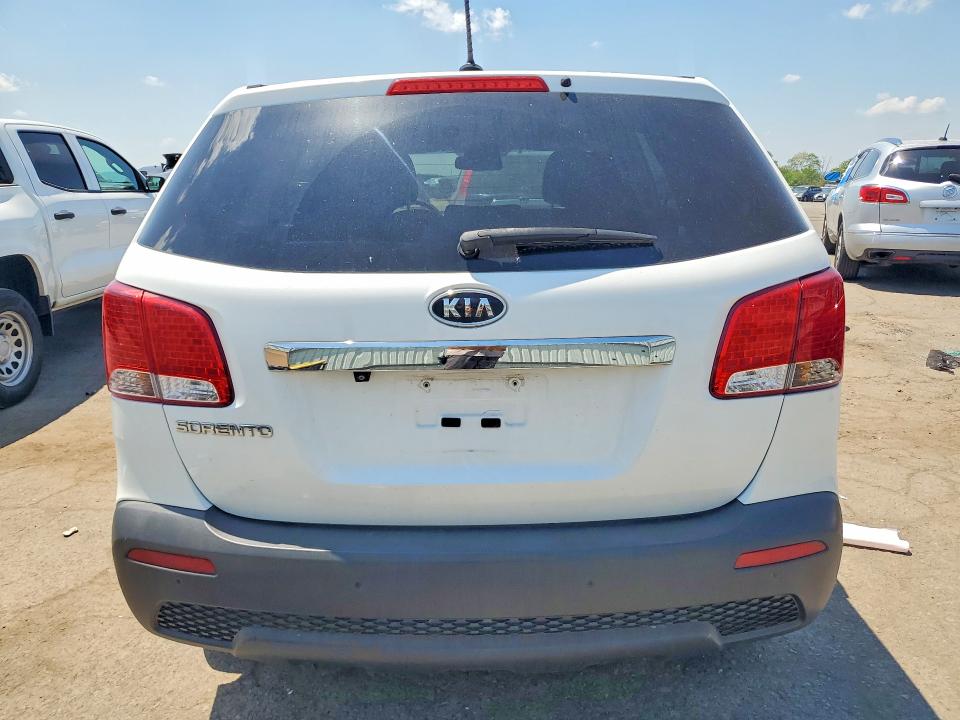 54074256 :رقم المزاد ، 5XYKT3A18DG396039 vin ، 2013 Kia Sorento مزاد بيع