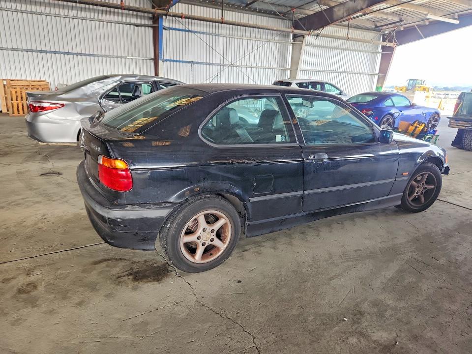 1998 Bmw 318 მანქანა იყიდება აუქციონზე, vin: WBACG833XWKC85087, აუქციონის ნომერი: 49834916