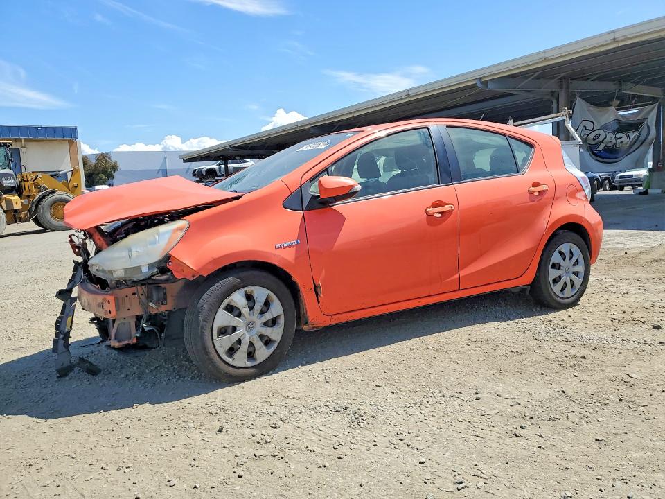 Auction sale of the 2013 Toyota Prius C, vin: JTDKDTB38D1031566, lot number: 54938526