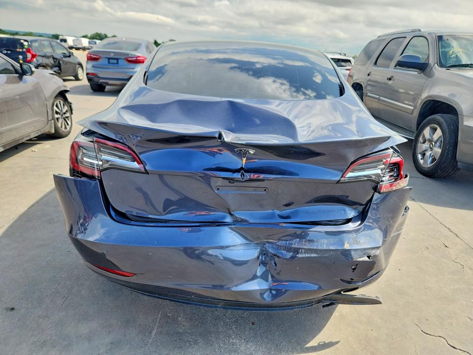 Продажа на аукционе авто 2023 Tesla Model 3, vin: 5YJ3E1EA5PF446761, номер лота: 52897626