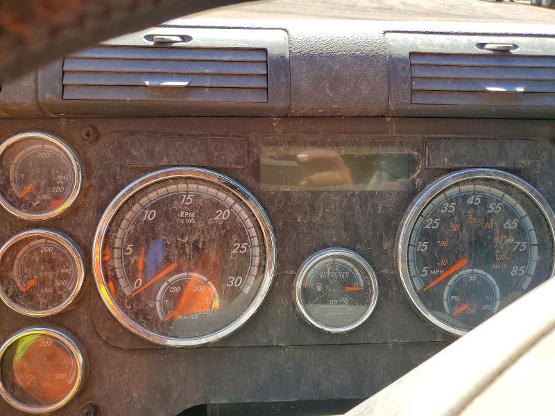 54550336 :رقم المزاد ، 3AKJGLD56FSGM6075 vin ، 2015 Freightliner Cascadia مزاد بيع