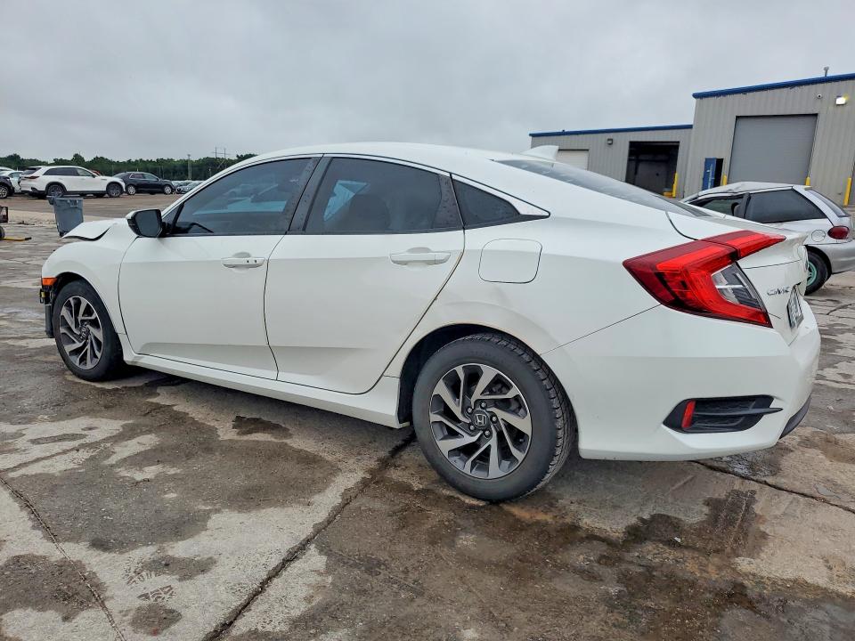 Продаж на аукціоні авто 2018 Honda Civic, vin: 19XFC2F78JE017624, номер лоту: 53666586