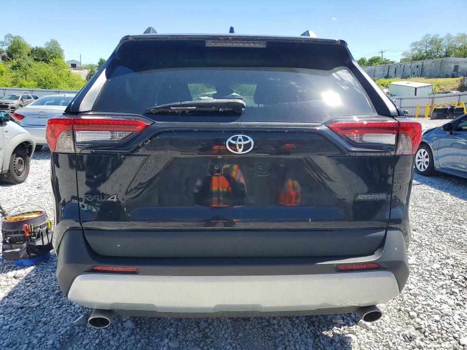 52271526 :رقم المزاد ، 2T3J1RFV6MW166677 vin ، 2021 Toyota Rav4 مزاد بيع