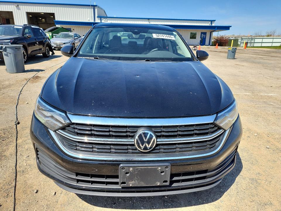 52741446 :رقم المزاد ، 3VW7M7BU7PM031701 vin ، 2023 Volkswagen Jetta مزاد بيع