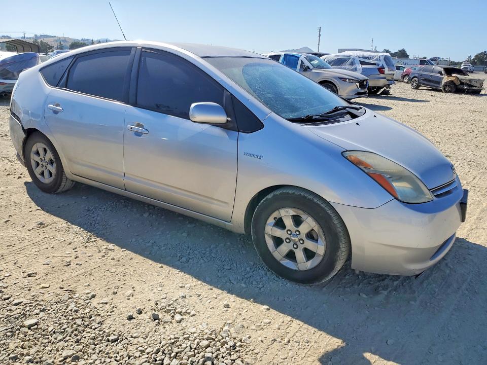 2006 Toyota Prius მანქანა იყიდება აუქციონზე, vin: JTDKB20U867519556, აუქციონის ნომერი: 52946606