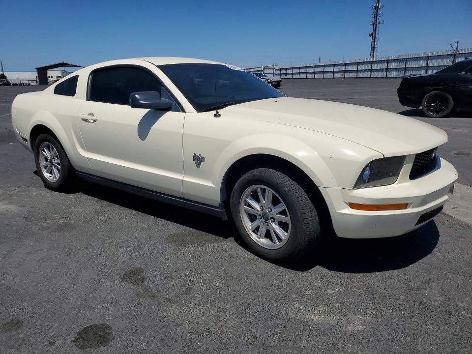 Продажа на аукционе авто 2009 Ford Mustang, vin: 1ZVHT80N195142648, номер лота: 53661676
