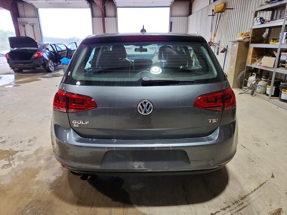 52412926 :رقم المزاد ، 3VW217AU4HM018670 vin ، 2017 Volkswagen Golf مزاد بيع