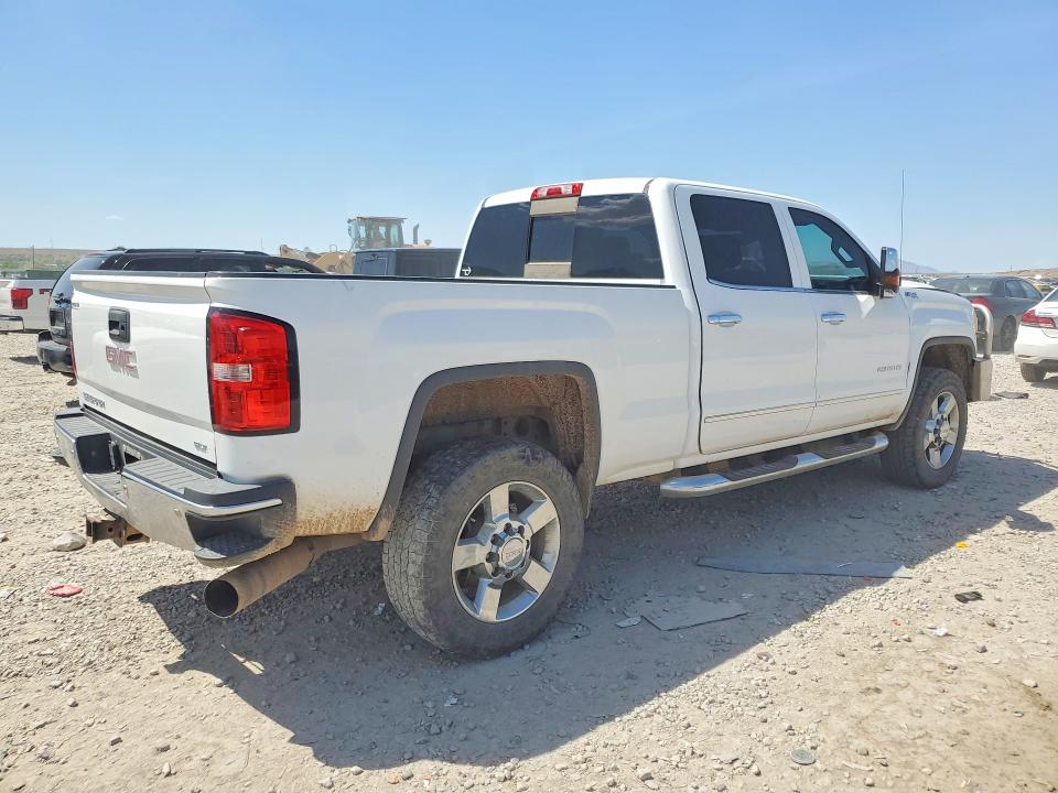 52950726 :رقم المزاد ، 1GT12ZE80FF513370 vin ، 2015 Gmc Sierra مزاد بيع