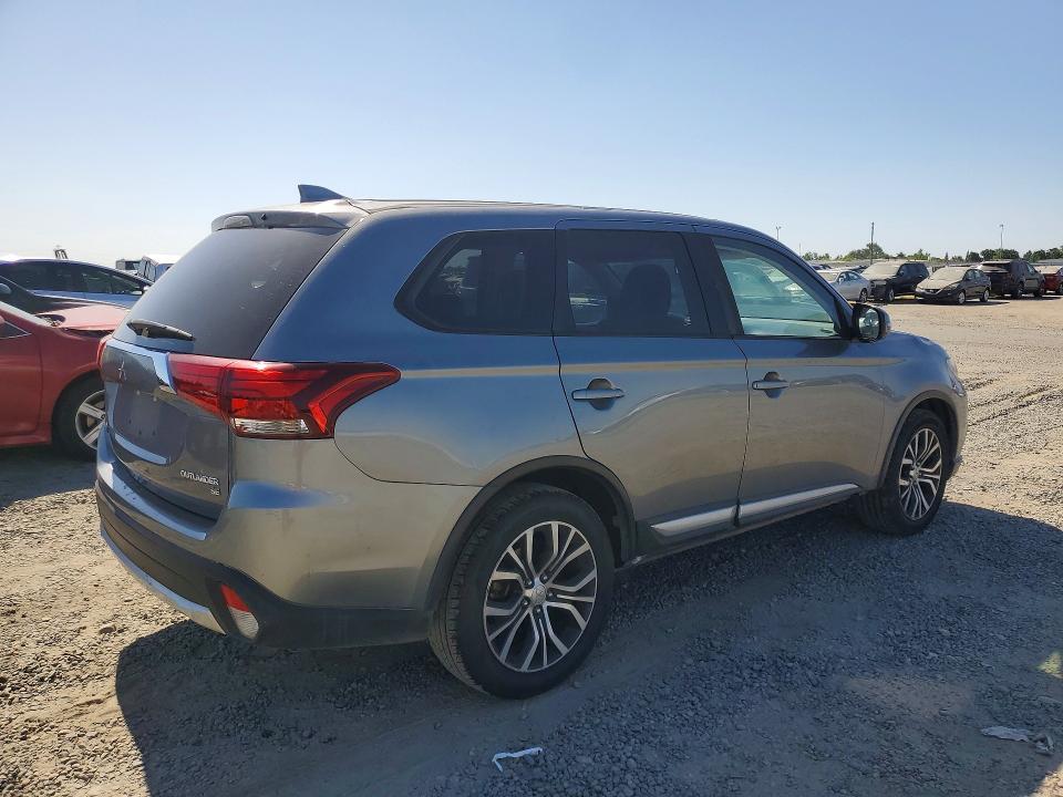 Продажа на аукционе авто 2018 Mitsubishi Outlander, vin: JA4AD3A3XJJ001780, номер лота: 54754376
