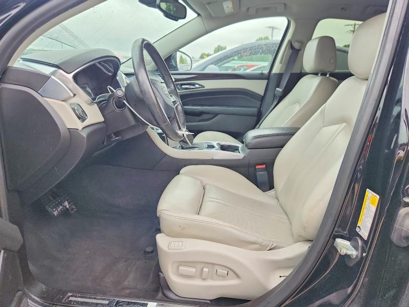 52371846 :رقم المزاد ، 3GYFNBE34FS560867 vin ، 2015 Cadillac Srx مزاد بيع