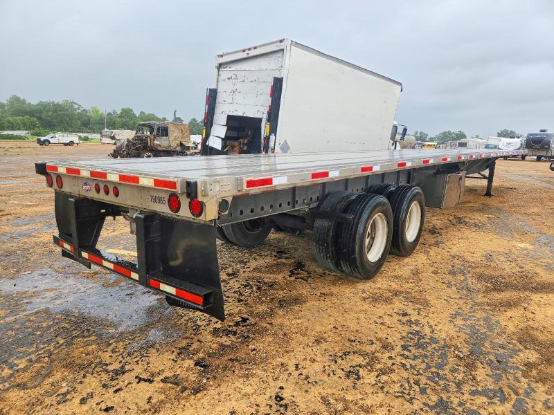 Продаж на аукціоні авто 2018 Utility Trailer Mfg. Trailers, vin: 1UYFS2530J5399601, номер лоту: 52102186