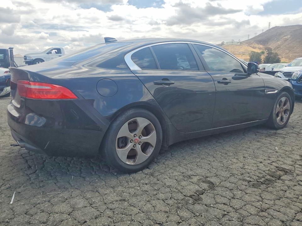 Aukcja sprzedaży 2017 Jaguar Xe, vin: SAJAR4BG8HA962887, numer aukcji: 55429126
