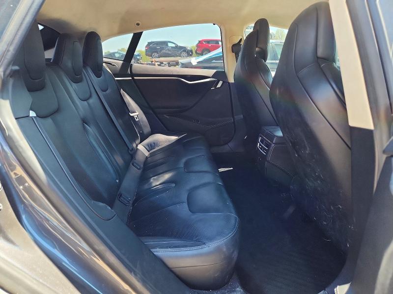 50908816 :رقم المزاد ، 5YJSA1E23HF183445 vin ، 2017 Tesla Model S مزاد بيع