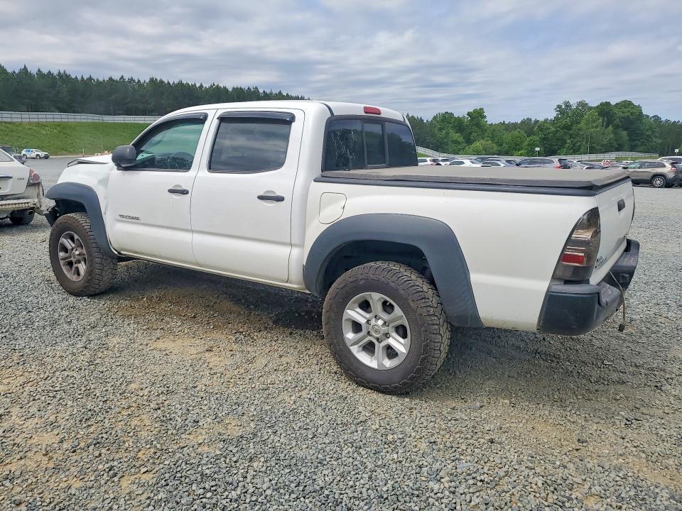 51302386 :رقم المزاد ، 5TFJX4GN7FX037992 vin ، 2015 Toyota Tacoma مزاد بيع