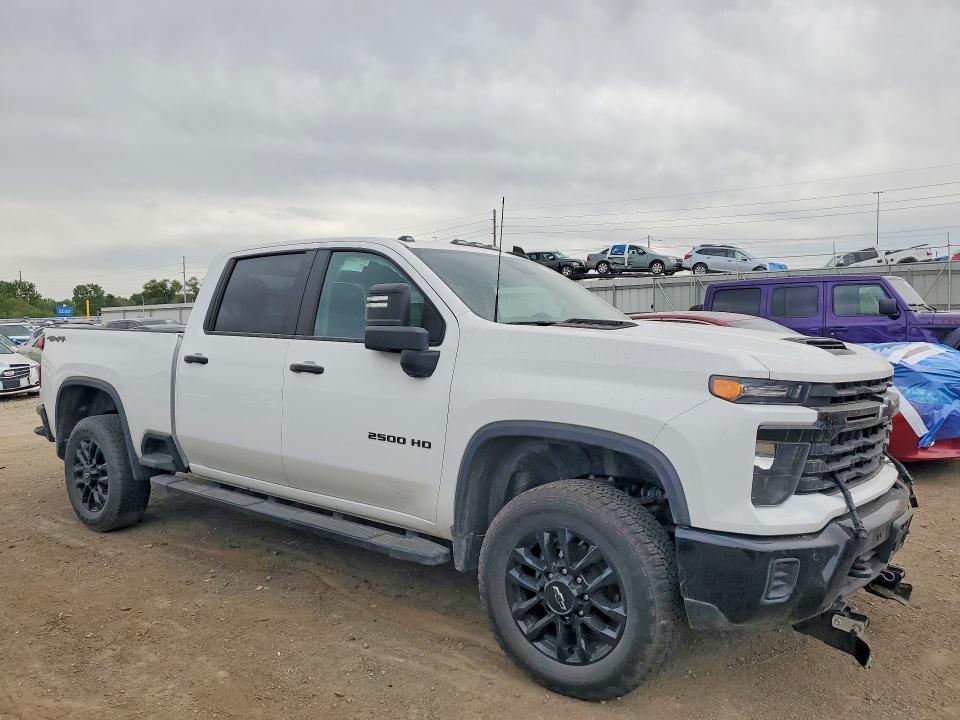 Продажа на аукционе авто 2025 Chevrolet Silverado, vin: 2GC4KMEY3S1155473, номер лота: 52836816