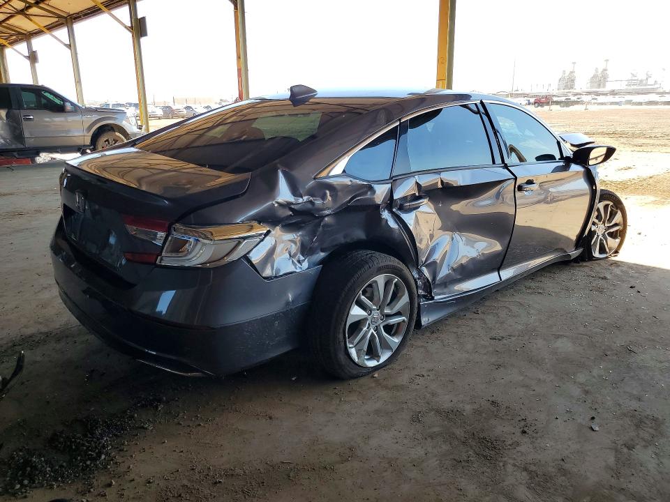 53657296 :رقم المزاد ، 1HGCV1F15JA233020 vin ، 2018 Honda Accord مزاد بيع