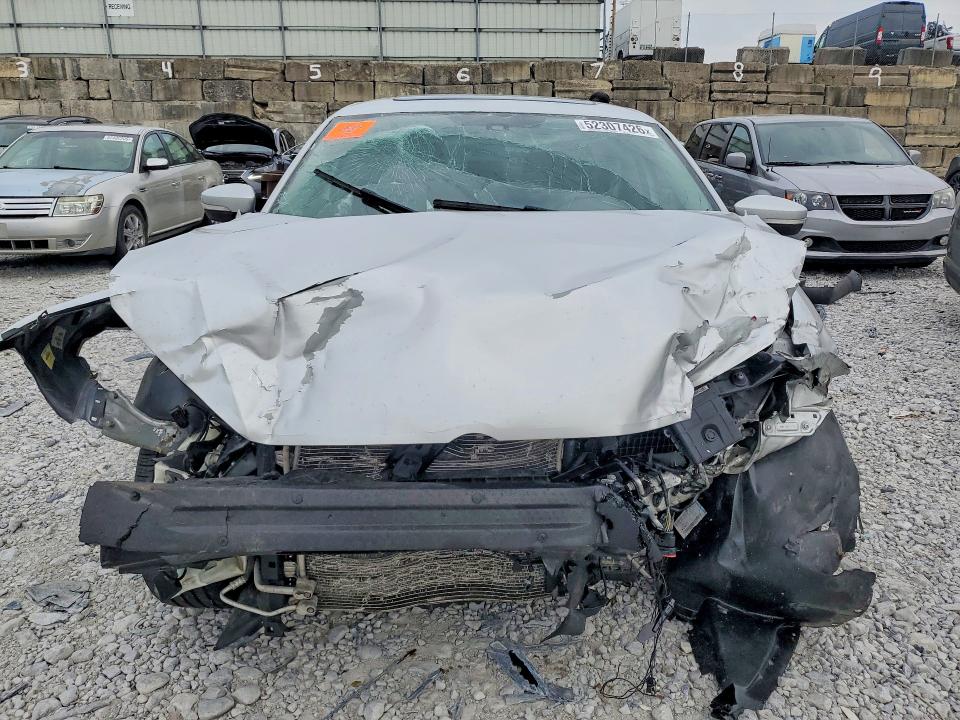 52307426 :رقم المزاد ، 1VWBP7A37EC004636 vin ، 2014 Volkswagen Passat مزاد بيع