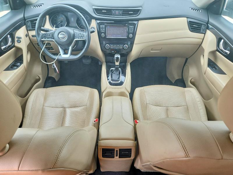52811876 :رقم المزاد ، 5N1AT2MV1HC773501 vin ، 2017 Nissan Rogue مزاد بيع