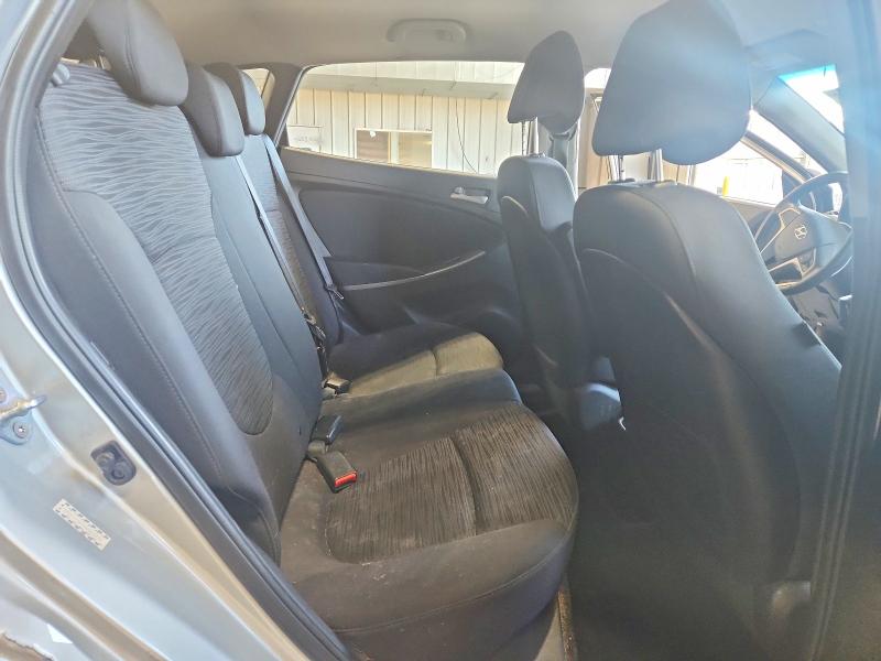 55122576 :رقم المزاد ، KMHCT5AE7HU326390 vin ، 2017 Hyundai Accent مزاد بيع