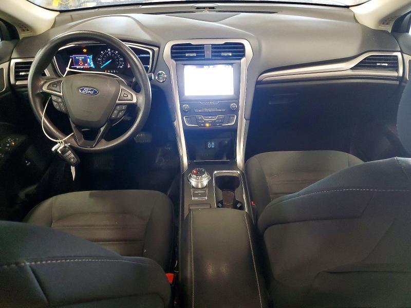 55865706 :رقم المزاد ، 3FA6P0LU1KR134058 vin ، 2019 Ford Fusion مزاد بيع
