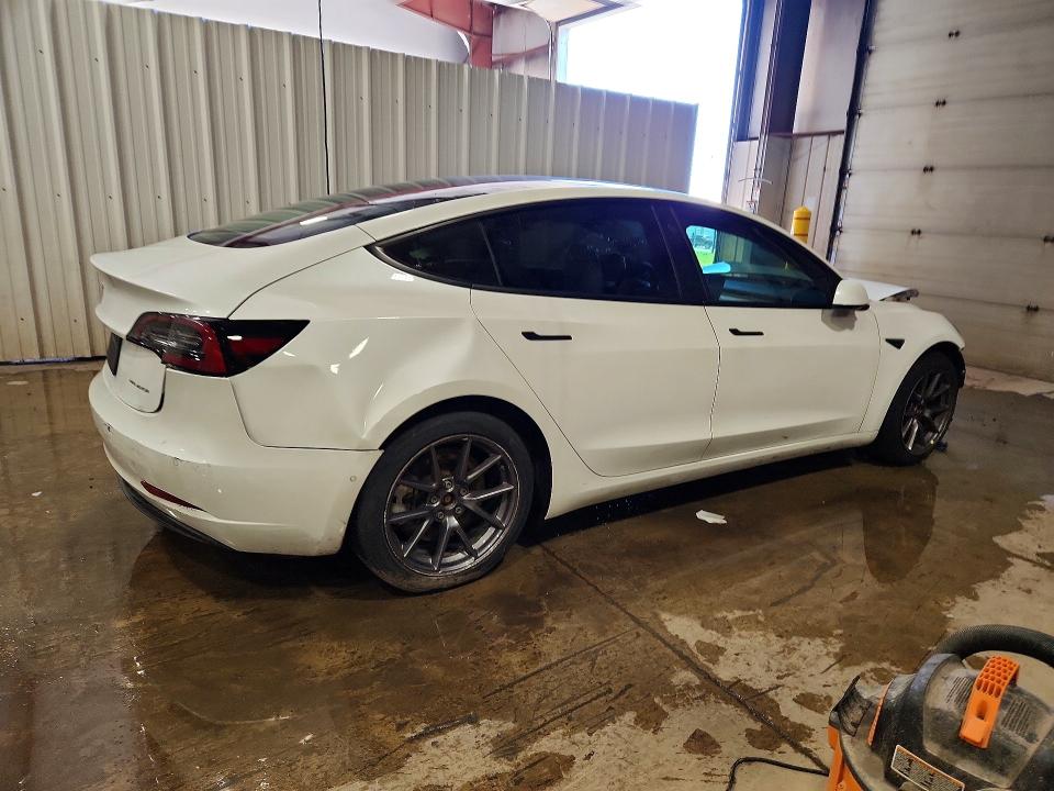 2021 Tesla Model 3 მანქანა იყიდება აუქციონზე, vin: 5YJ3E1EB8MF056371, აუქციონის ნომერი: 53027666