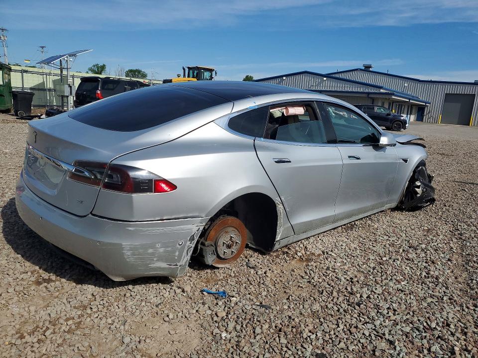 2017 Tesla Model S მანქანა იყიდება აუქციონზე, vin: 5YJSA1E18HF199213, აუქციონის ნომერი: 55096206