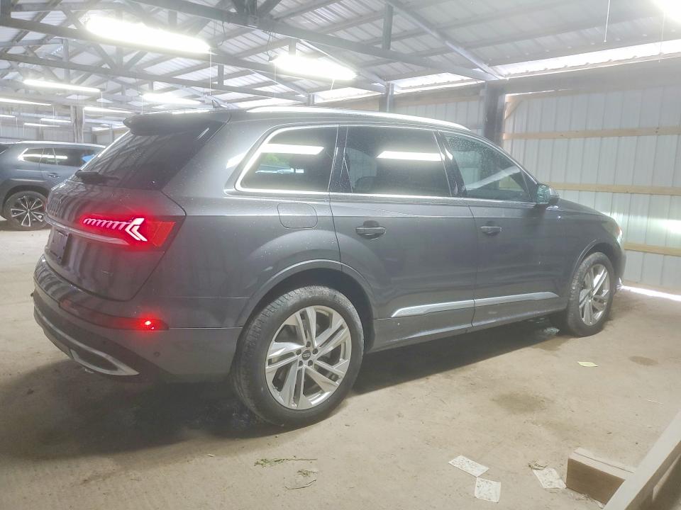 54226036 :رقم المزاد ، WA1LXBF7XND020176 vin ، 2022 Audi Q7 مزاد بيع