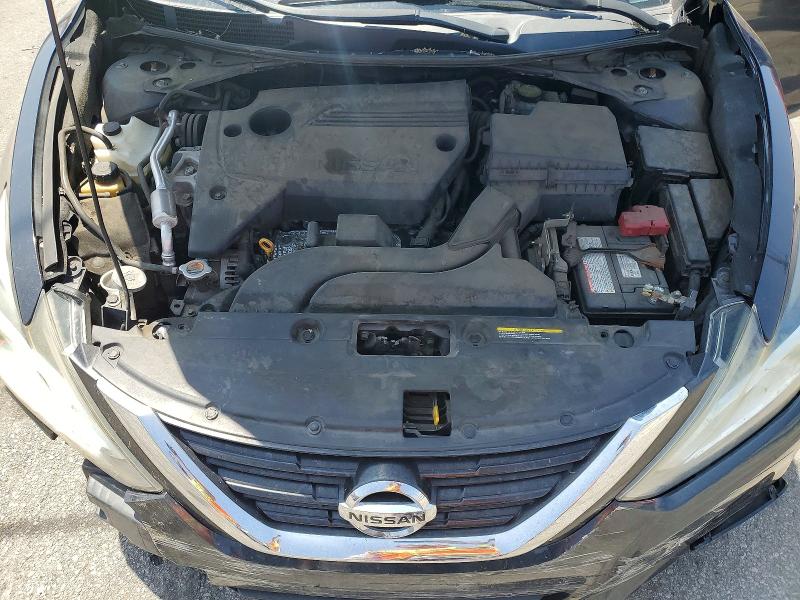Auction sale of the 2018 Nissan Altima, vin: 1N4AL3AP3JC164163, lot number: 52008536