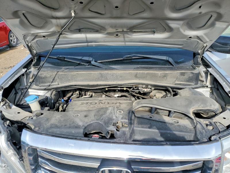 52537556 :رقم المزاد ، 5FNYF4H5XFB022316 vin ، 2015 Honda Pilot مزاد بيع