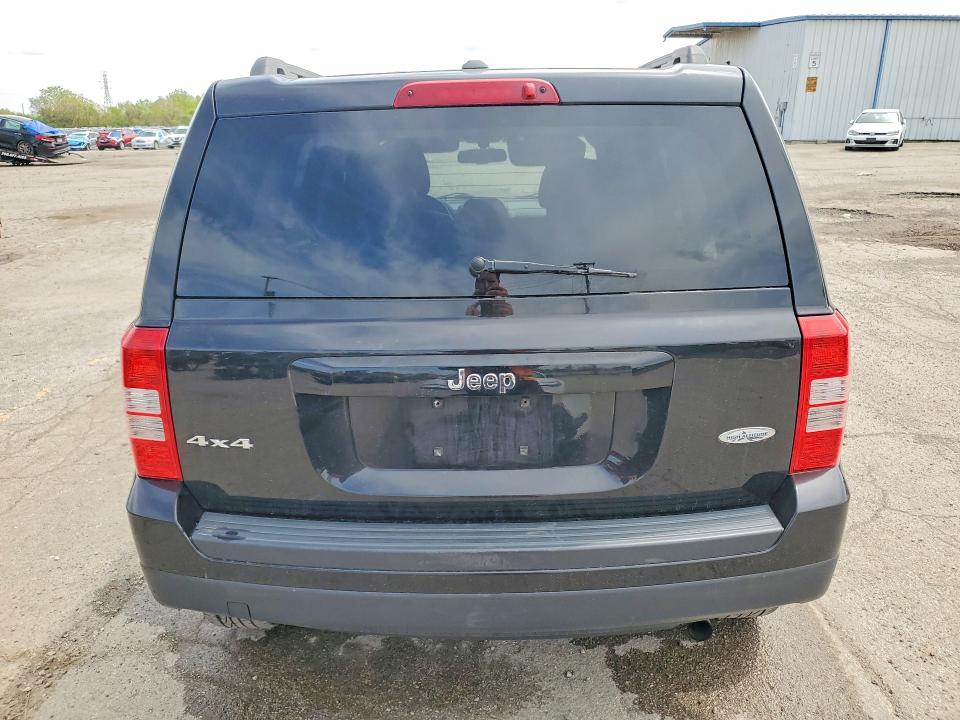 52359556 :رقم المزاد ، 1C4NJRFB0FD365456 vin ، 2015 Jeep Patriot مزاد بيع