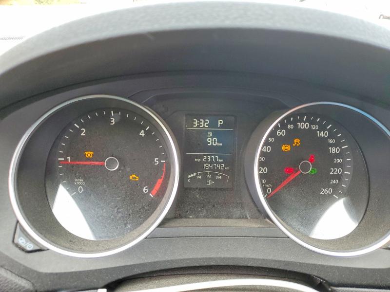 52001606 :رقم المزاد ، 3VWDA7AJ8FM294796 vin ، 2015 Volkswagen Jetta مزاد بيع