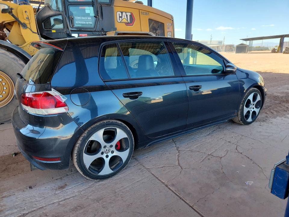 2010 Volkswagen Gti მანქანა იყიდება აუქციონზე, vin: WVWHV7AJ4AW429323, აუქციონის ნომერი: 51324176