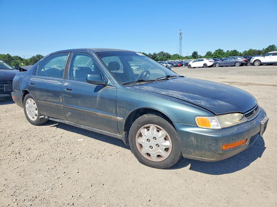 1996 Honda Accord მანქანა იყიდება აუქციონზე, vin: 1HGCD5636TA161727, აუქციონის ნომერი: 55322636
