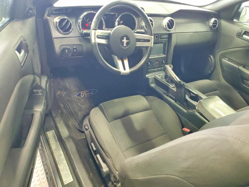 52526106 :رقم المزاد ، 1ZVFT80N675288418 vin ، 2007 Ford Mustang مزاد بيع