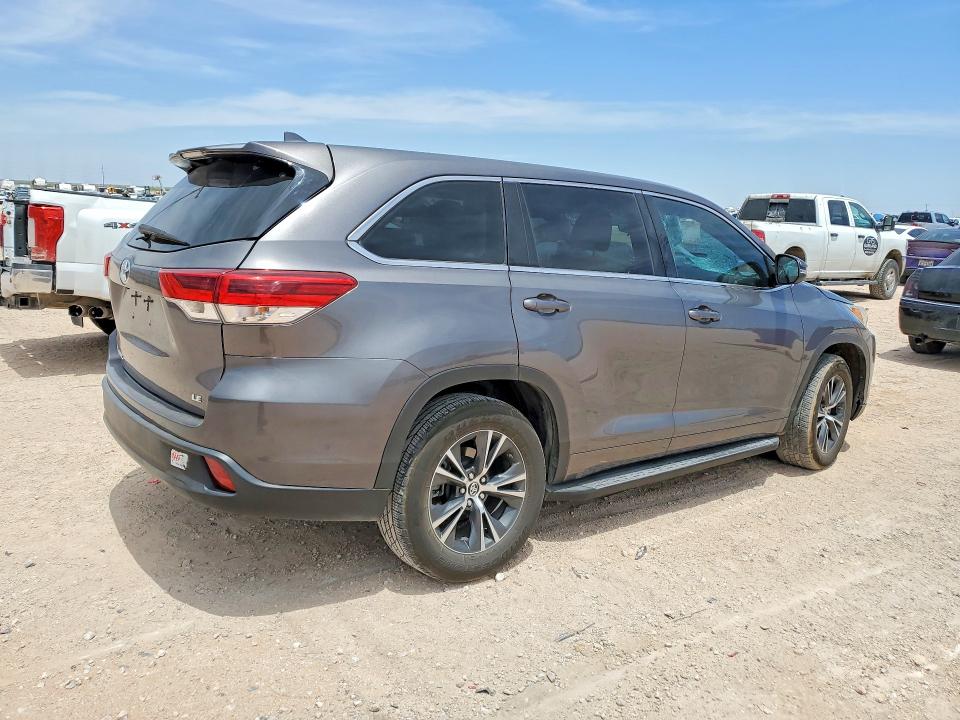 Продаж на аукціоні авто 2018 Toyota Highlander, vin: 5TDZZRFH6JS236679, номер лоту: 53202336