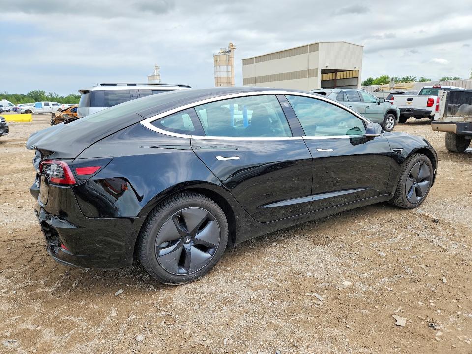 54056396 :رقم المزاد ، 5YJ3E1EA0KF193034 vin ، 2019 Tesla Model 3 مزاد بيع