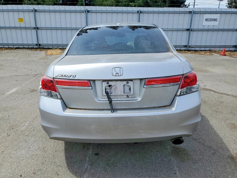 53625836 :رقم المزاد ، 1HGCP2F83BA027435 vin ، 2011 Honda Accord مزاد بيع