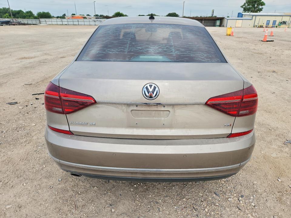 2018 Volkswagen Passat მანქანა იყიდება აუქციონზე, vin: 1VWBA7A35JC002136, აუქციონის ნომერი: 53922836